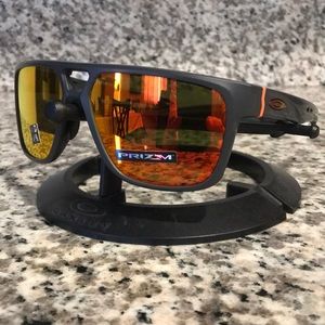 Oakley Crossrange Patch|Carbon Gray|Ruby Prizm